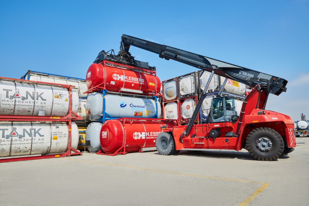Kalmar Reachstacker: security and reliability